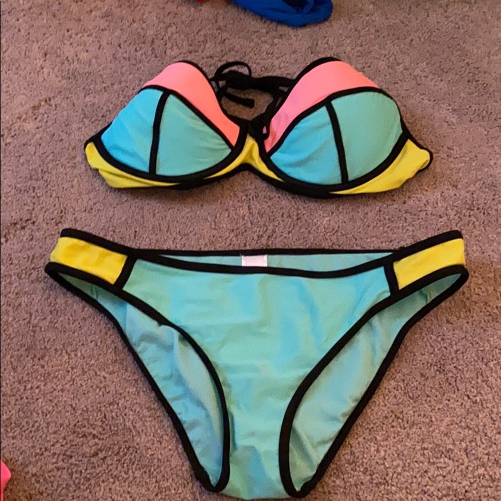 Barhing suit set